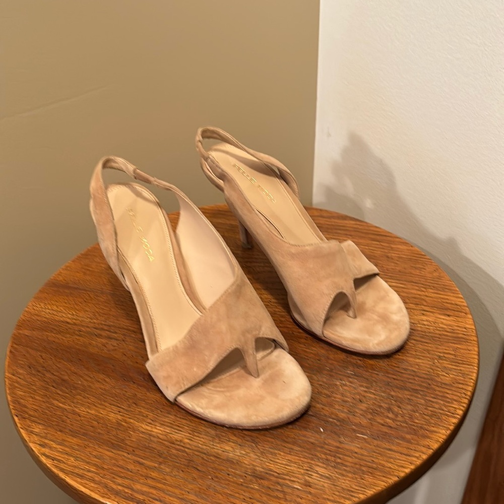 Suede heel